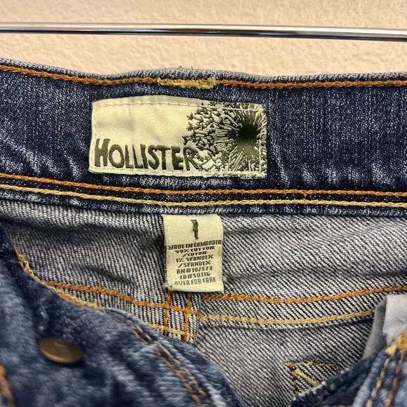 Vintage Hollister Capris - Picture 3 of 3